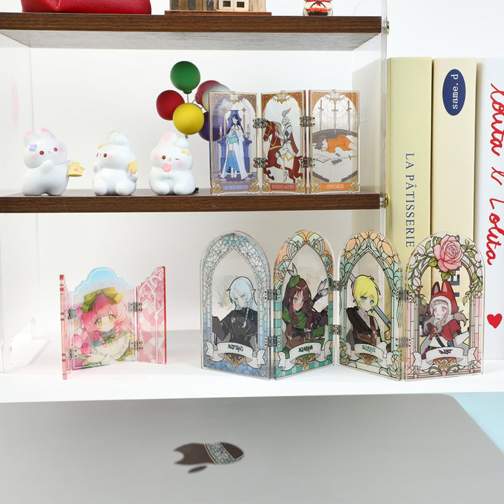 Écrans pliants en acrylique sur charnières personnalisés