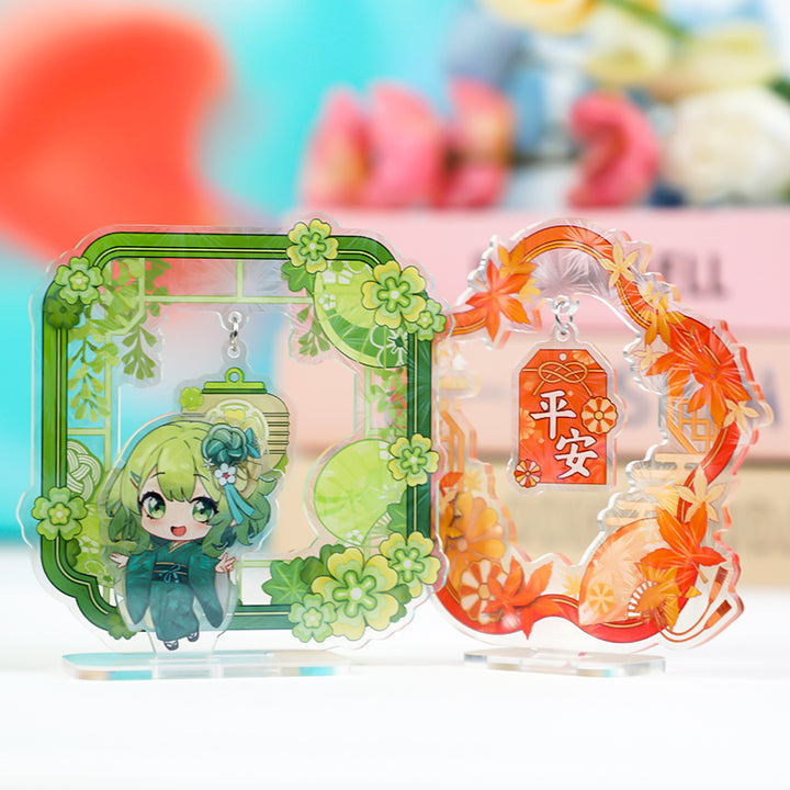 Custom Acrylic Wreath Dangling Shaker Standees - VOGRACE